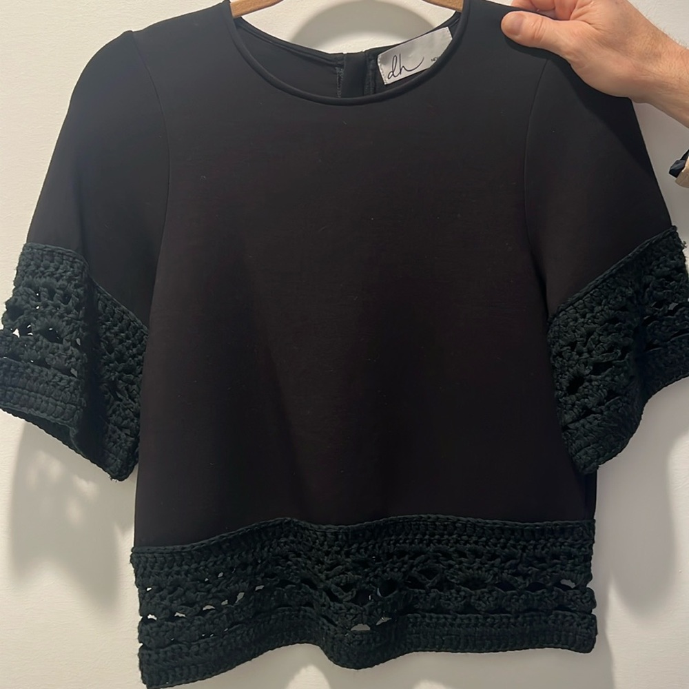 DH size small short sleeve scuba material with woven lease sleeve and bottom